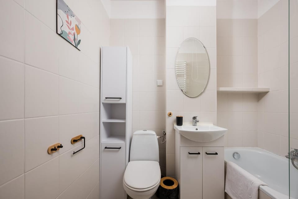 Bathroom, Bath