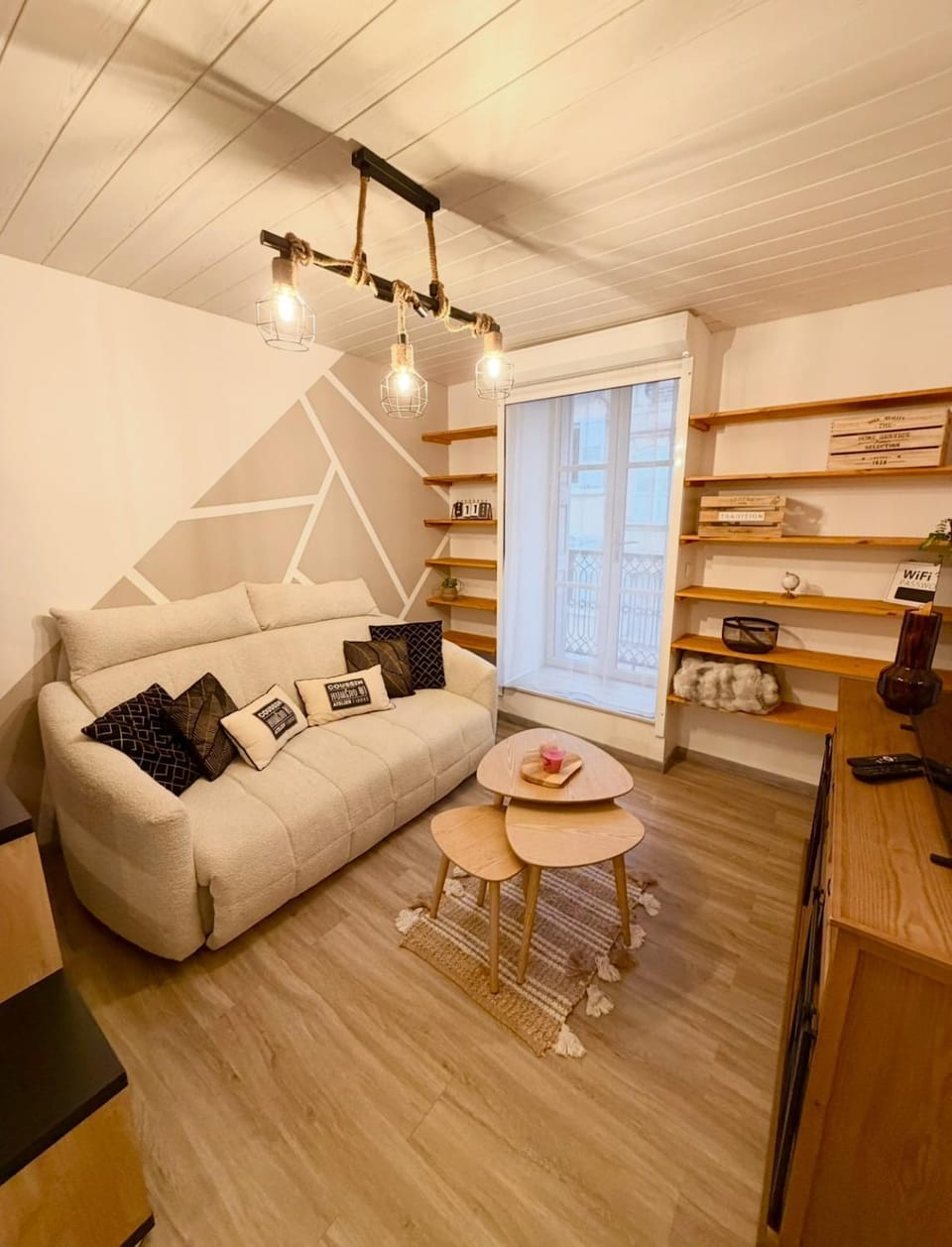 Bed, Living room, Seating area