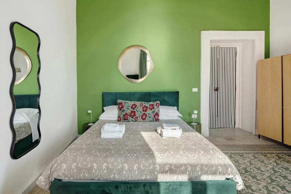 Living room, Bedroom