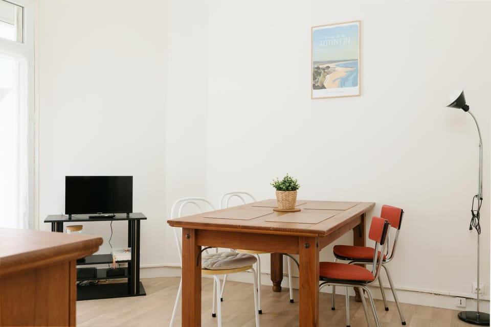 Appartement avec balconnet et vue mer Apartment in Barneville-Carteret