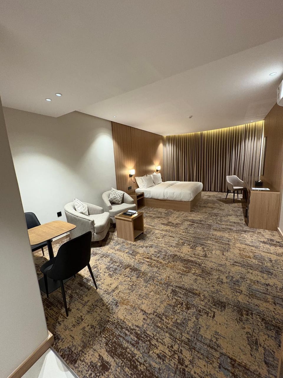 Photo of the whole room