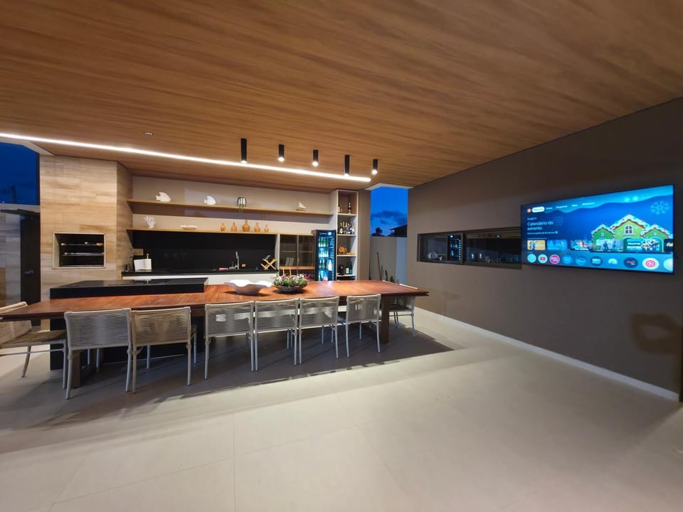 TV and multimedia, Balcony/Terrace, Kitchen or kitchenette, Dining area, minibar