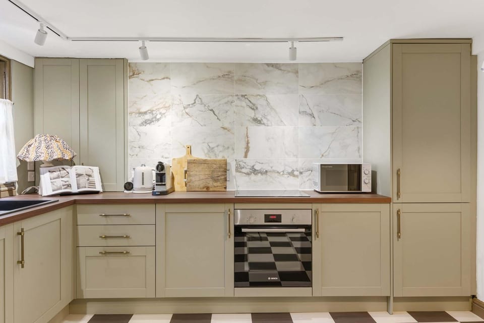 Kitchen or kitchenette, stove