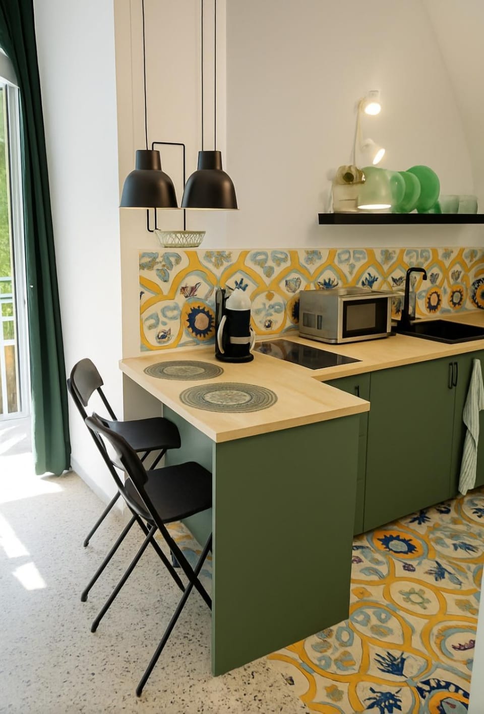Kitchen or kitchenette
