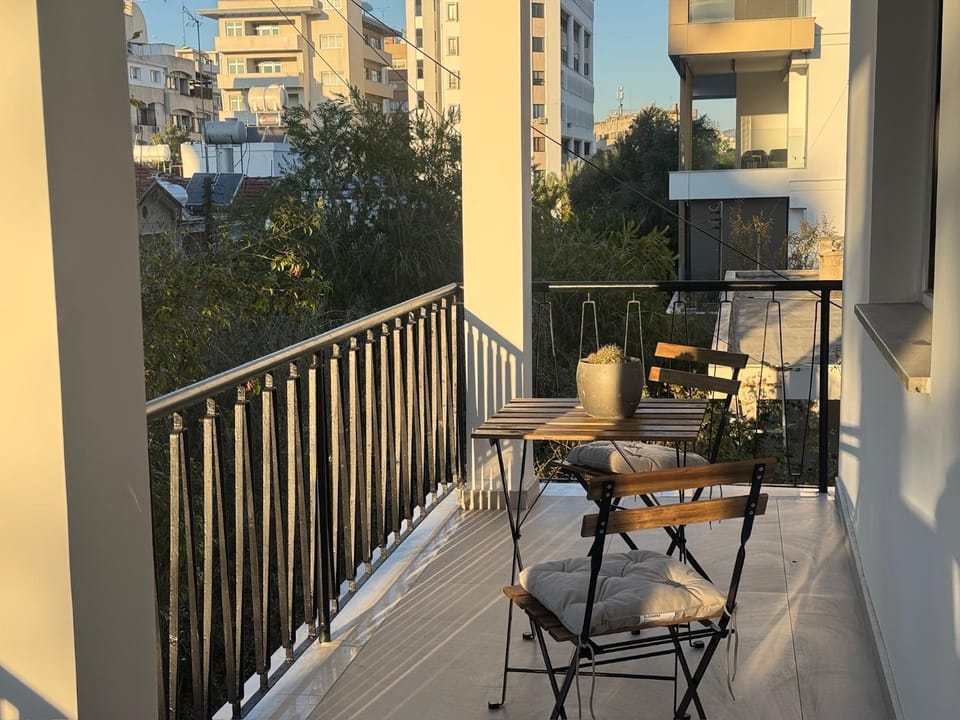 Property building, Balcony/Terrace