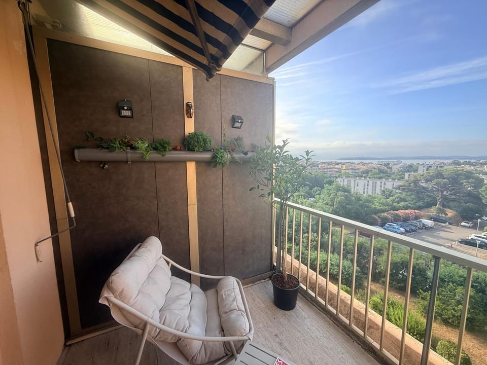 Chambre chez l habitant terrasse vue mer Bed and Breakfast in Sainte-Maxime