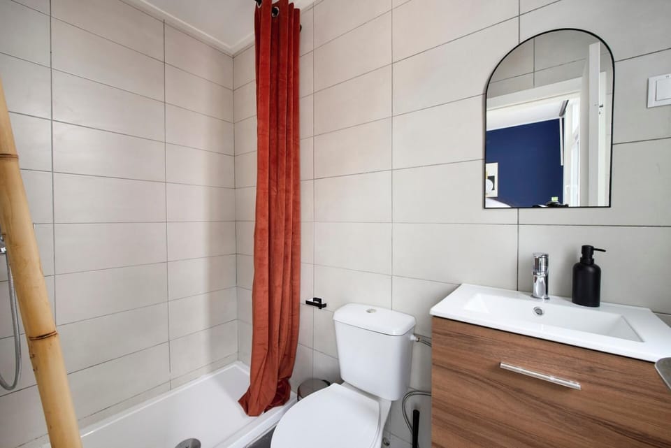 Cozy Suite in a Coliving Apartment in Arroios Apartment in Lisbon
