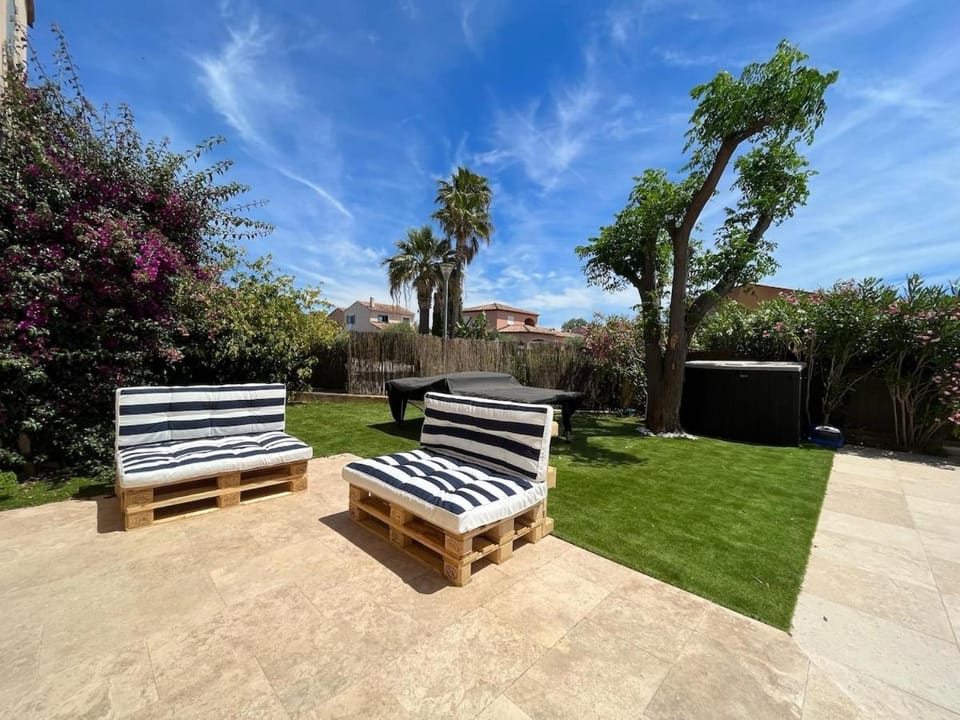 Villa 8pers Air Conditioning Heated Pool Villa in La Londe-les-Maures