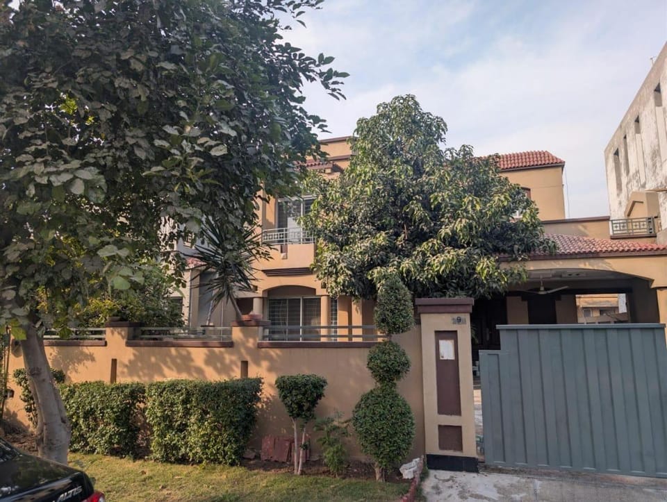 Lake City Villa Villa in Lahore