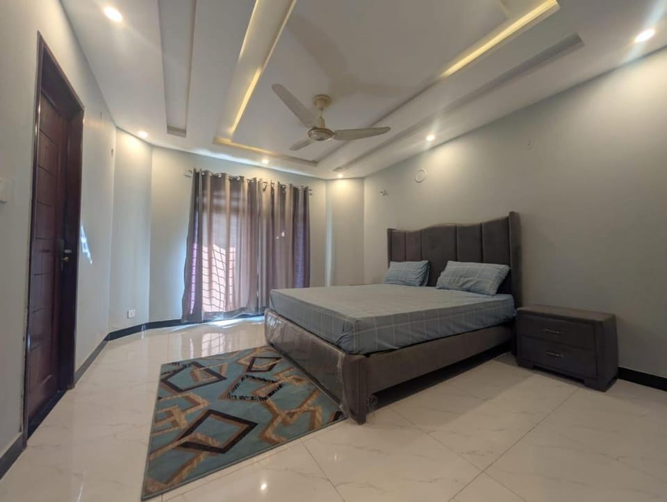 Lake City Villa Villa in Lahore