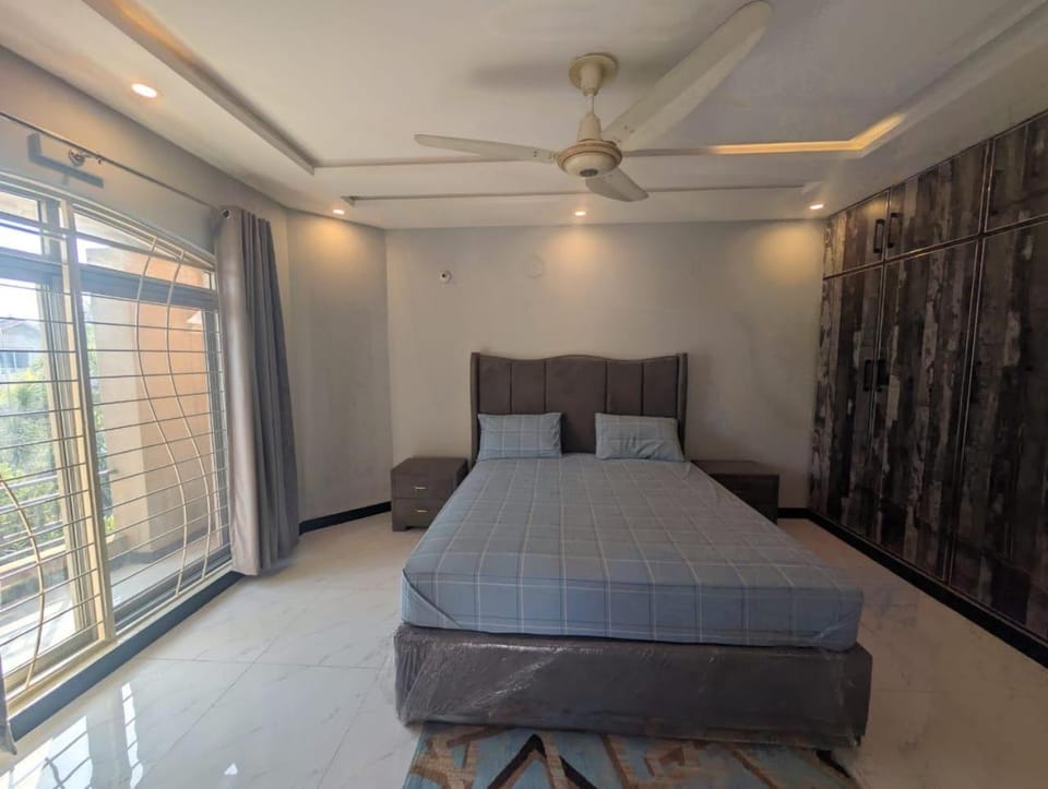 Lake City Villa Villa in Lahore