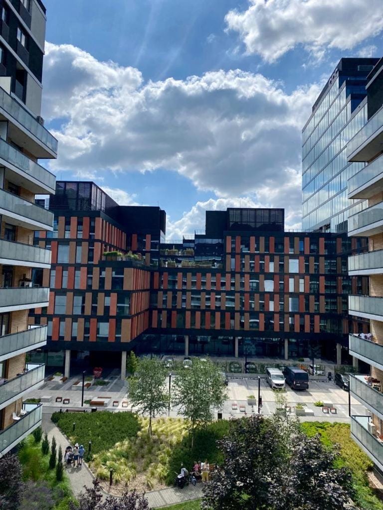 City view, Location