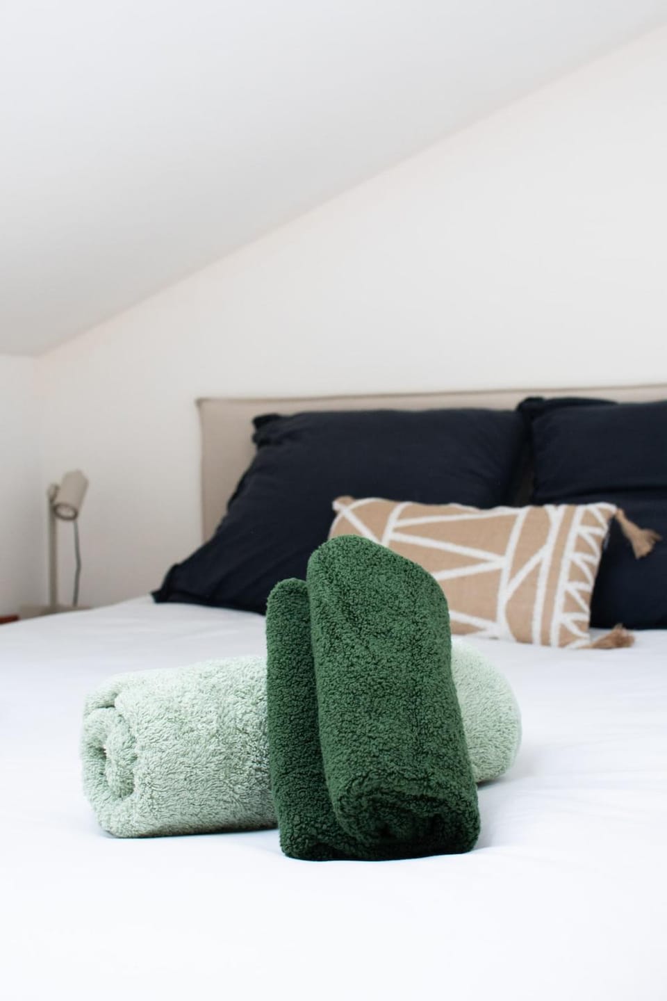 Bedroom, towels