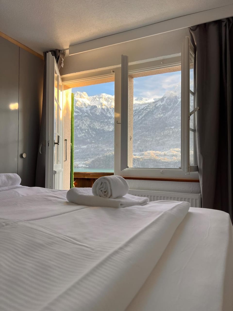 Breathtaking Lake & Mountain View Apartment 2 Apartment in Canton of Bern (Region)