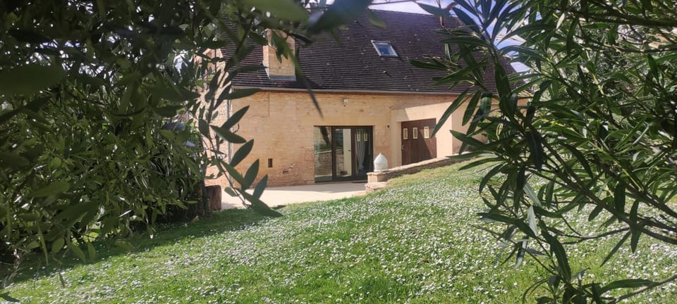 Au Soleil Levant à Sarlat House in Occitanie