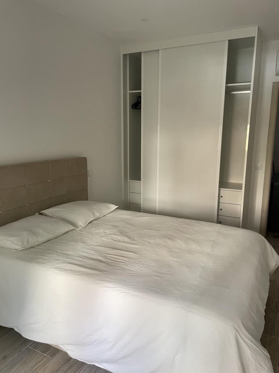 Bed, Bedroom, wardrobe
