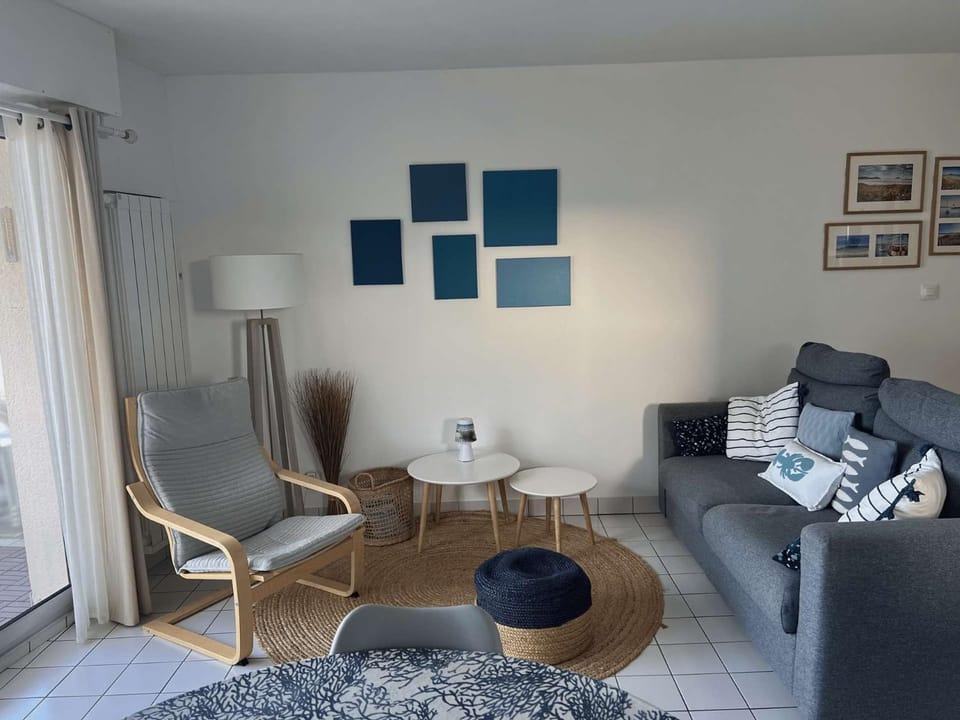 520 - Appartement T3 à Erquy avec pleine vue mer Apartment in Brittany
