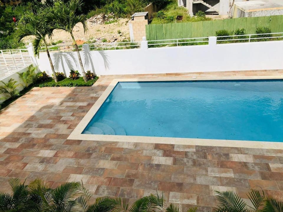Apart de 1 HABITACION CON PISCINA A 5 MIN DE LA PLAYA Apartment in Los Melones
