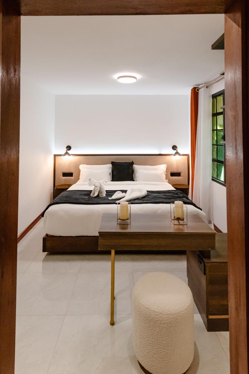 Bed, Photo of the whole room, Bedroom, towels, wardrobe