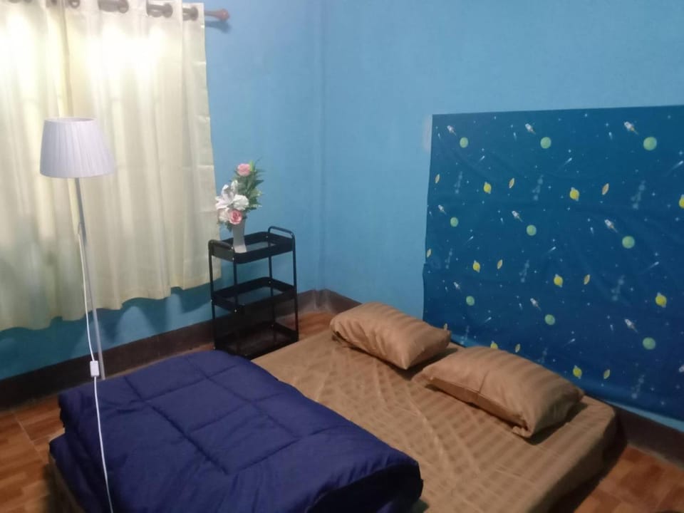 Future house Maeteang Hostel in Thailand