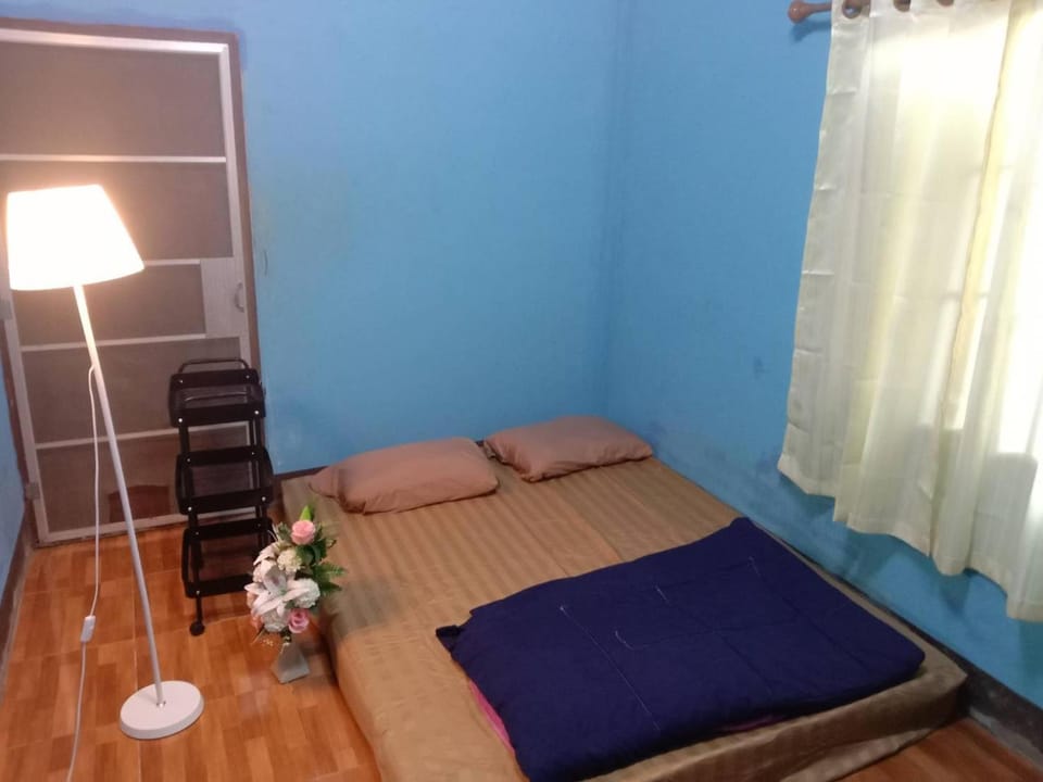 Future house Maeteang Hostel in Thailand