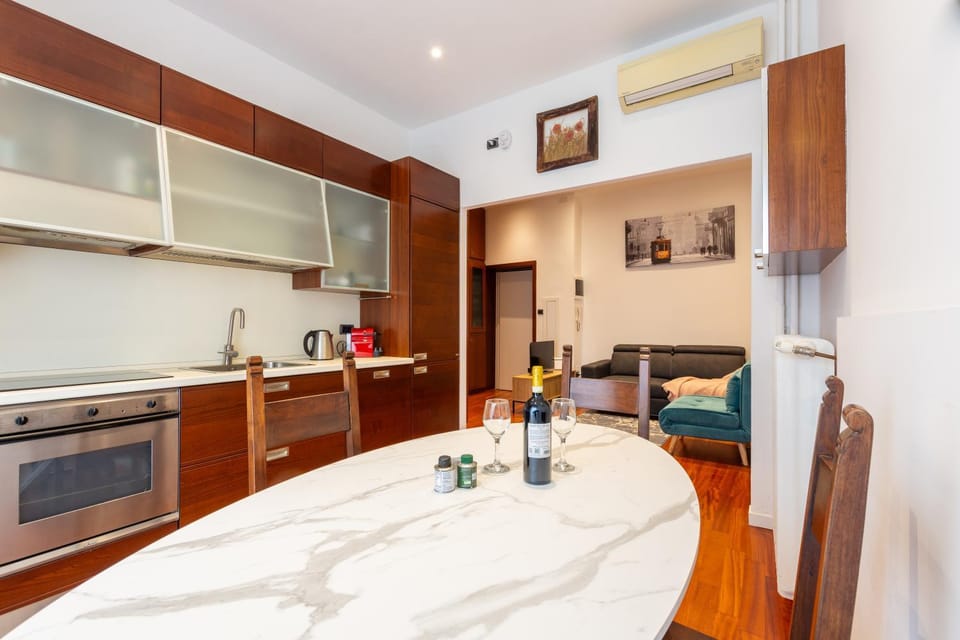 Italianflat - Colonne View - Balcony Retreat - Near Duomo Apartment in Milan