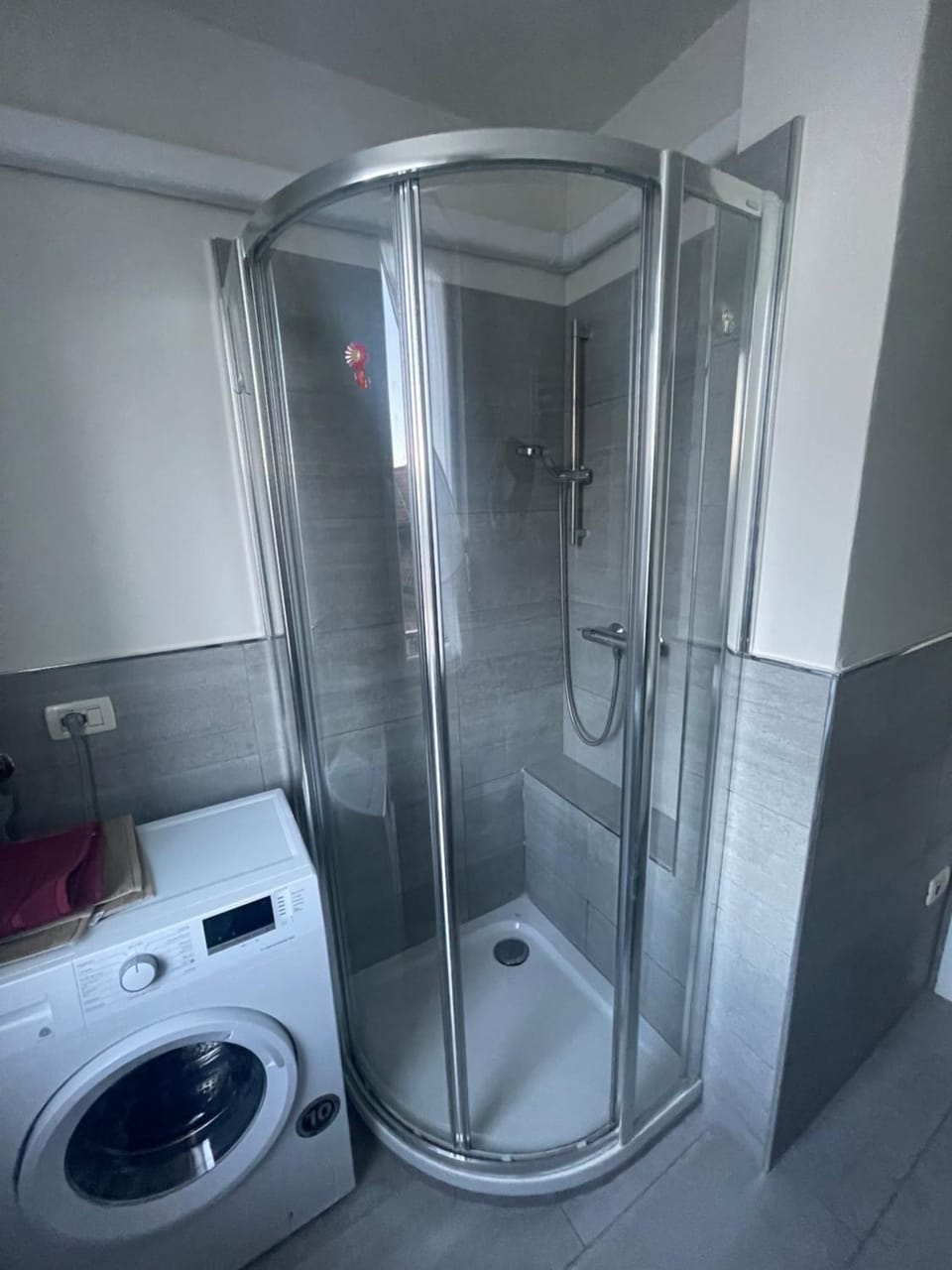 Shower, washing machine