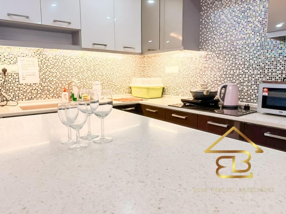 7BR Huge House, 6 Bathroom, 20Pax, 10 min to IpohCity House in Ipoh
