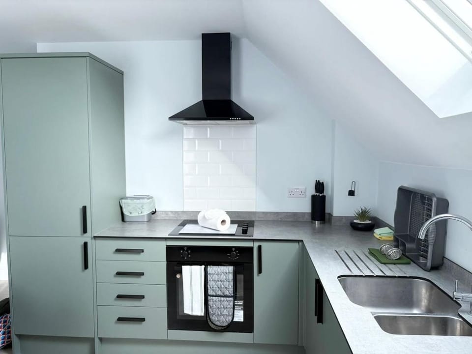 Coffee/tea facilities, Kitchen or kitchenette, oven, toaster