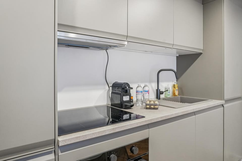 Coffee/tea facilities, Kitchen or kitchenette