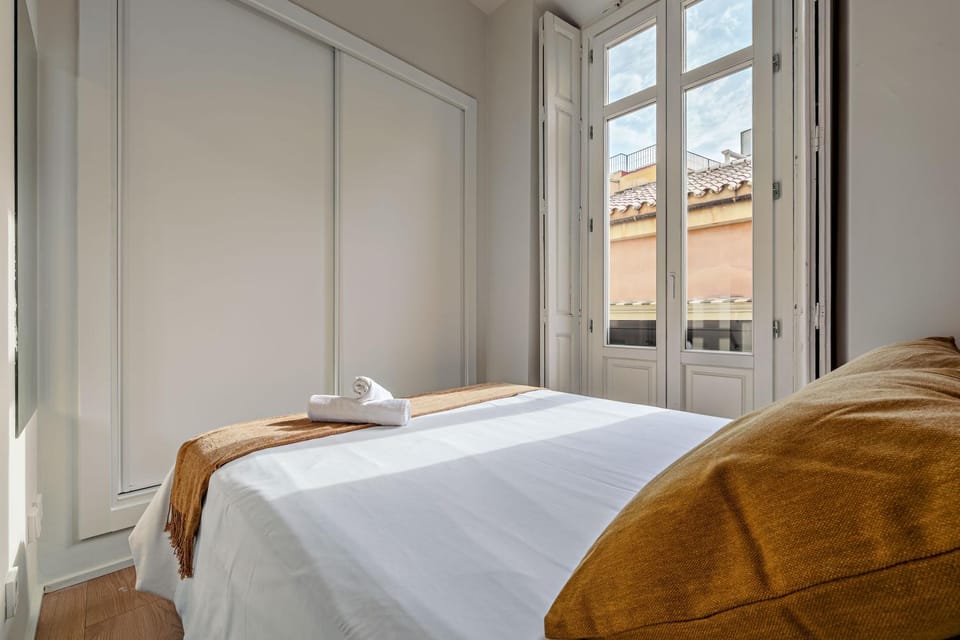 Bed, Bedroom