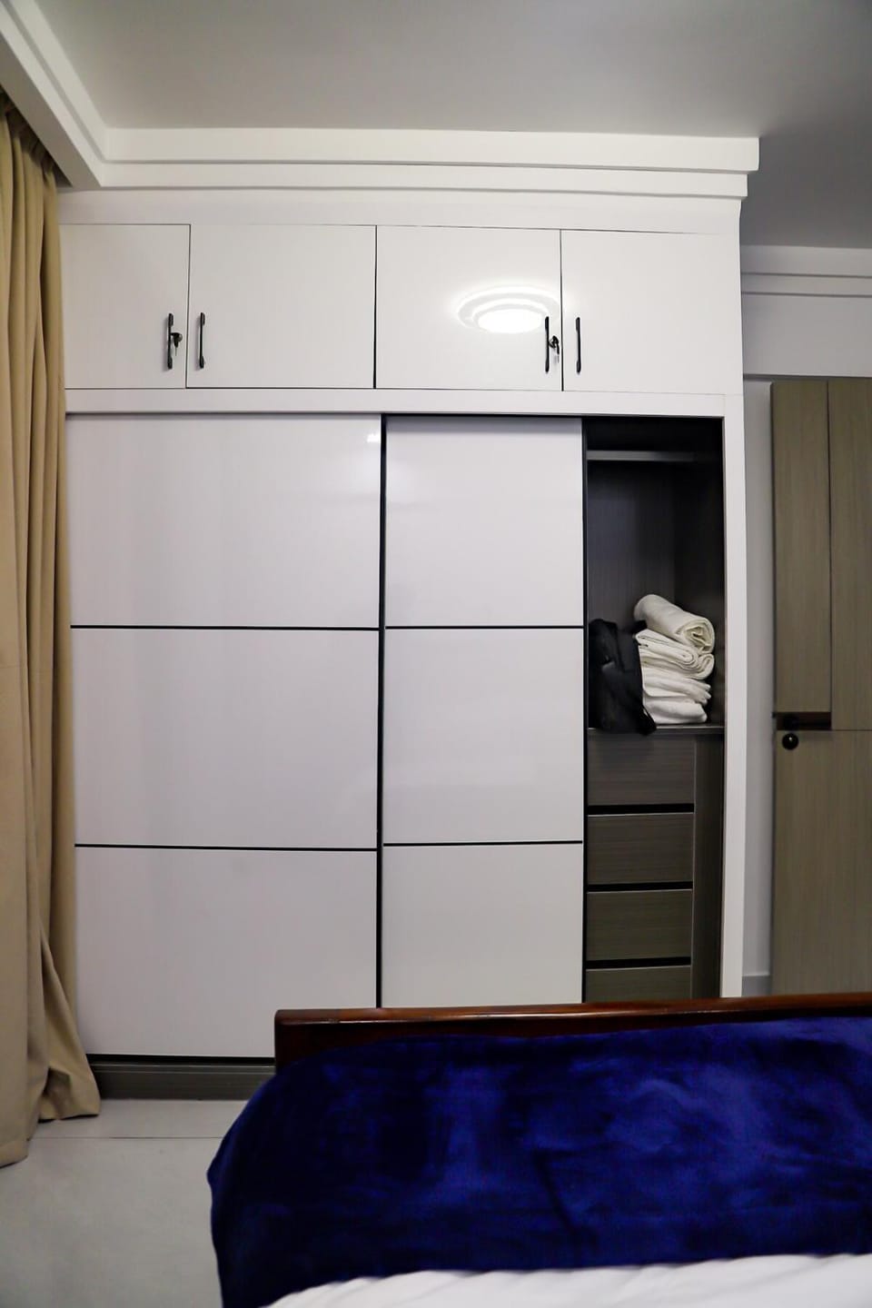 wardrobe