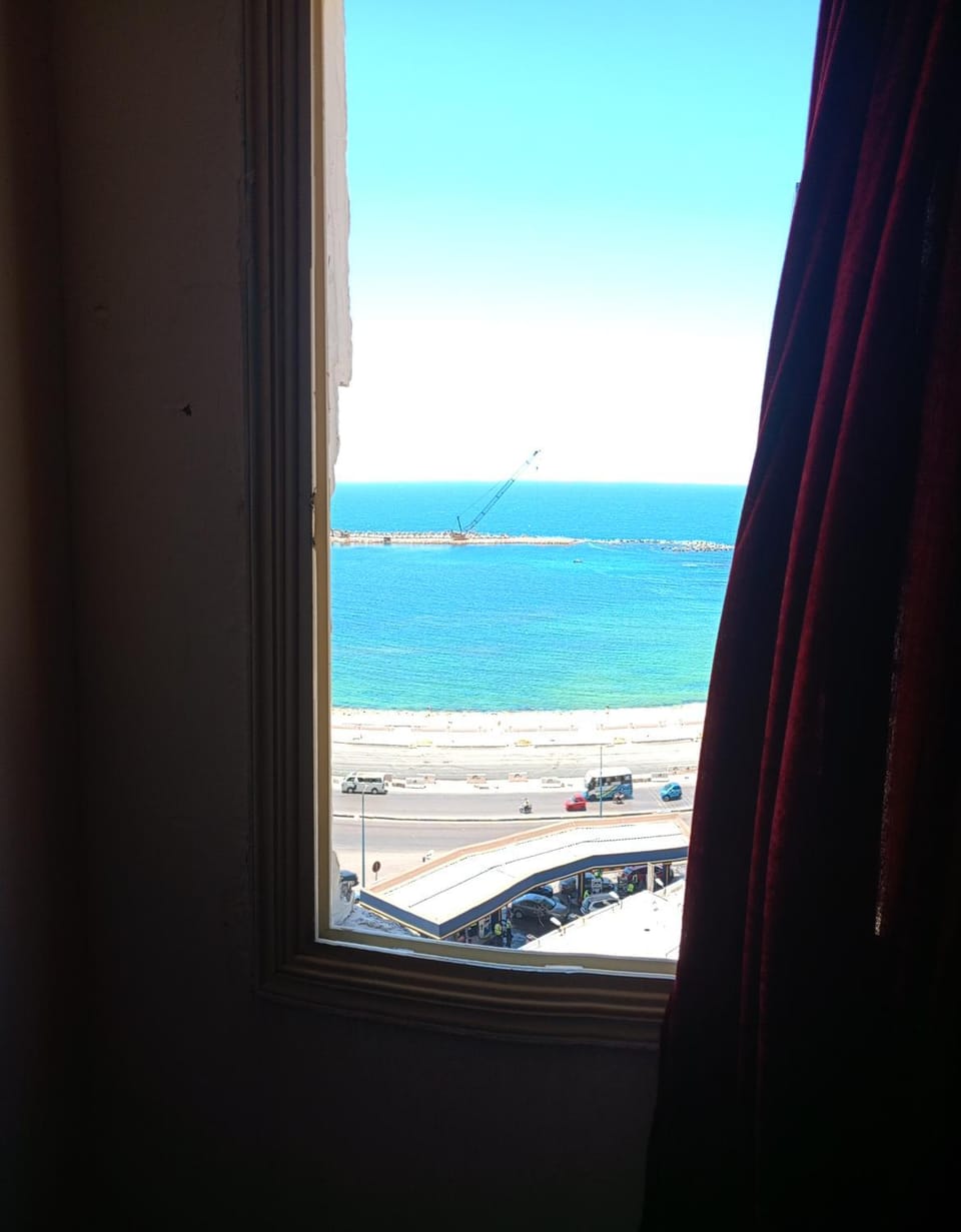 Al Montazah Cinema Building Apartment in Alexandria
