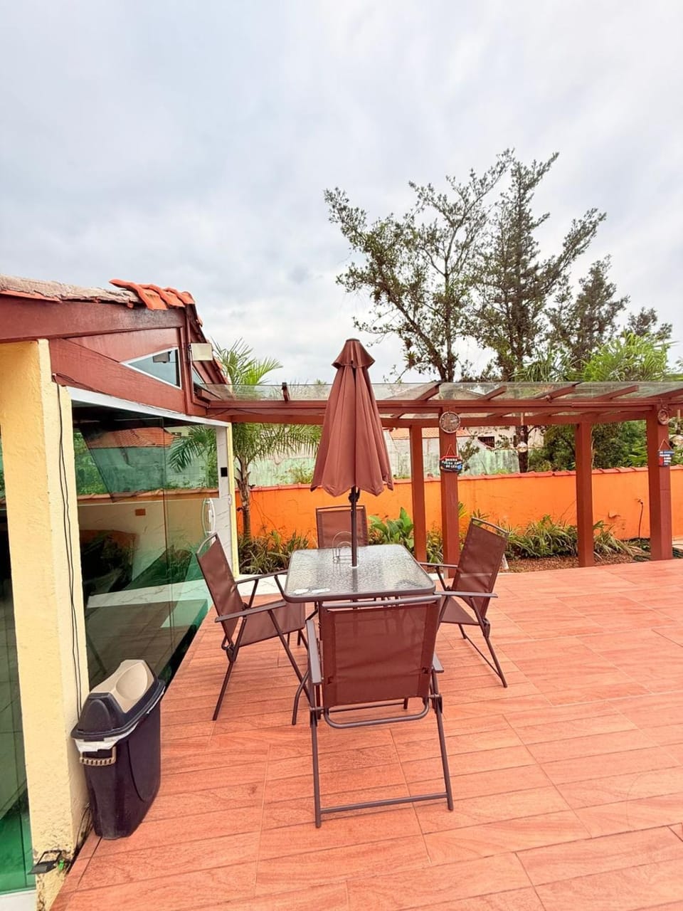 Casa Aconchegante com 6 Dormitórios- Condominio Morada da Praia House in Bertioga
