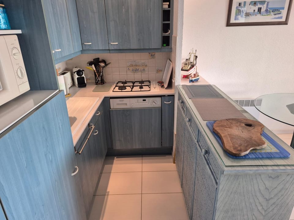 Amourera B23, T3 avec vue mer et lagon, parking, piscine Apartment in Agde