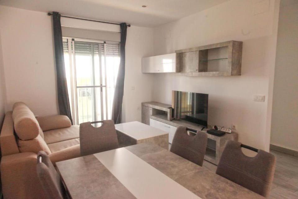 TV and multimedia, Kitchen or kitchenette, Living room, Seating area