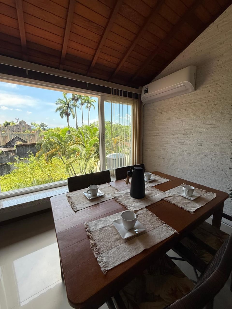 Apartamento em condomínio em Angra dos Reis, com piscina a 4min da praia Apartment in Angra dos Reis