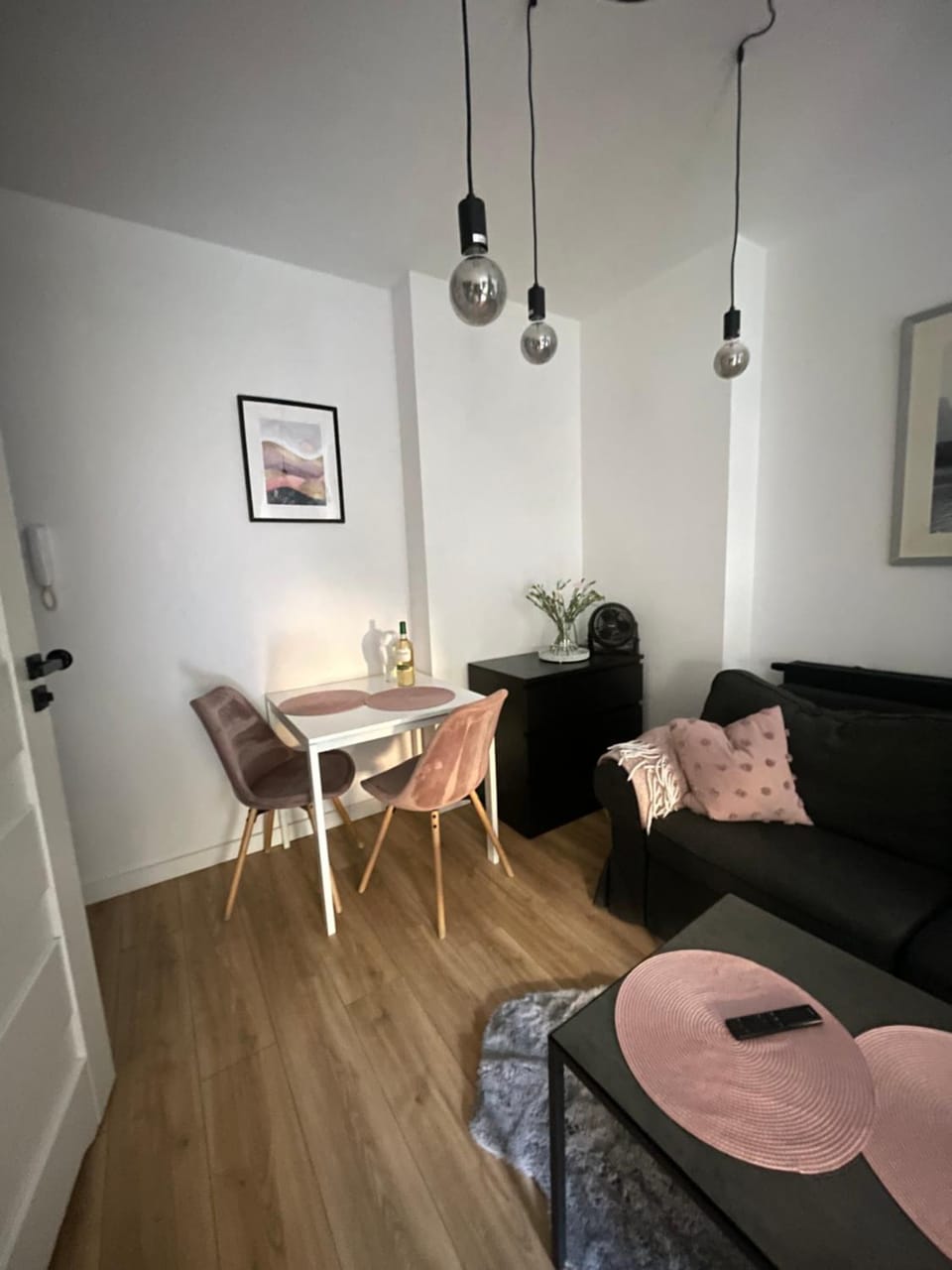 Living room, Seating area, Dining area