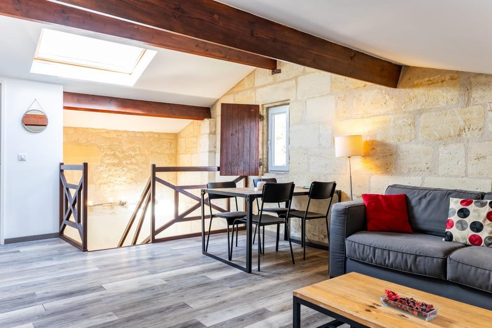 Le Loft - Château Le Noble House in Nouvelle-Aquitaine