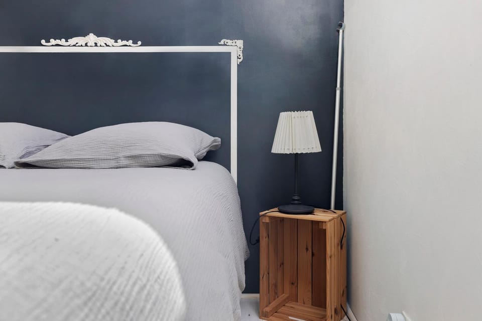 Living room, Bedroom