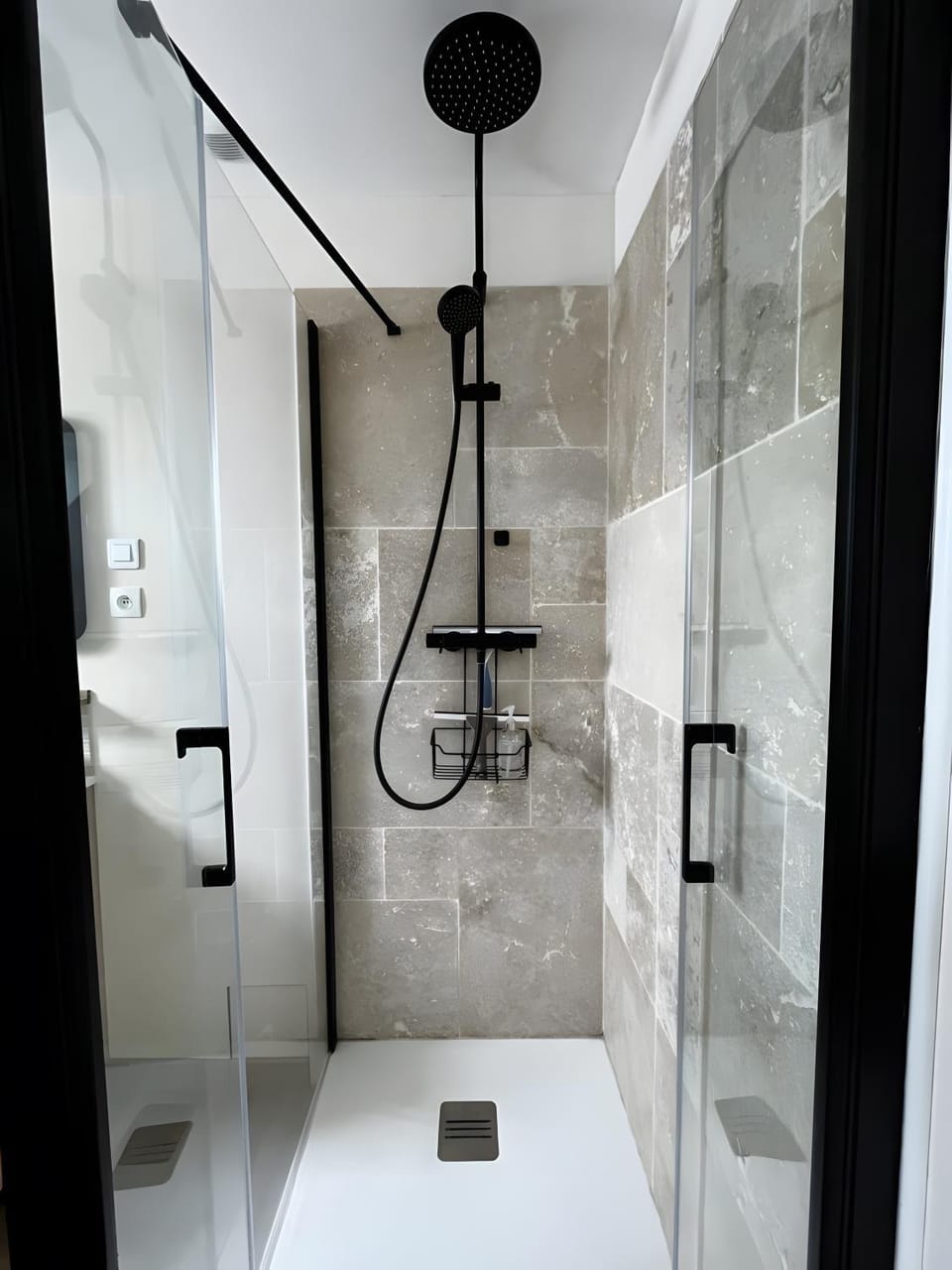 Bathroom, Living room