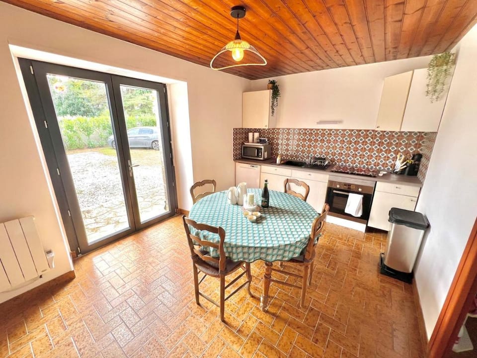 Longère bretonne en pierre 3 chambres House in Bénodet