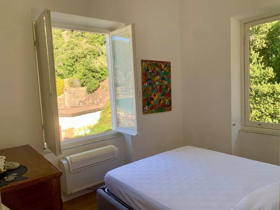 ocean view front main beach Apartment in Monterosso al Mare