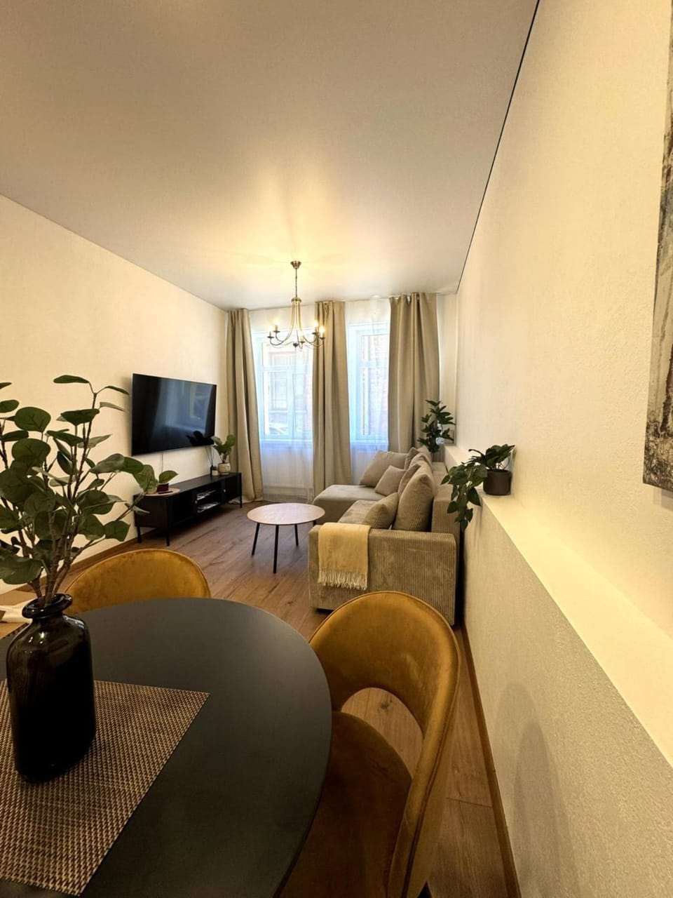 TV and multimedia, Living room, Seating area