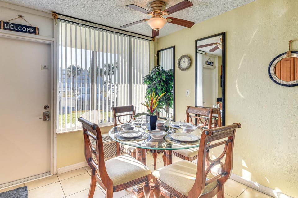 Steps to Ocean: Daytona Beach Condo w/ Patio! House in Florida