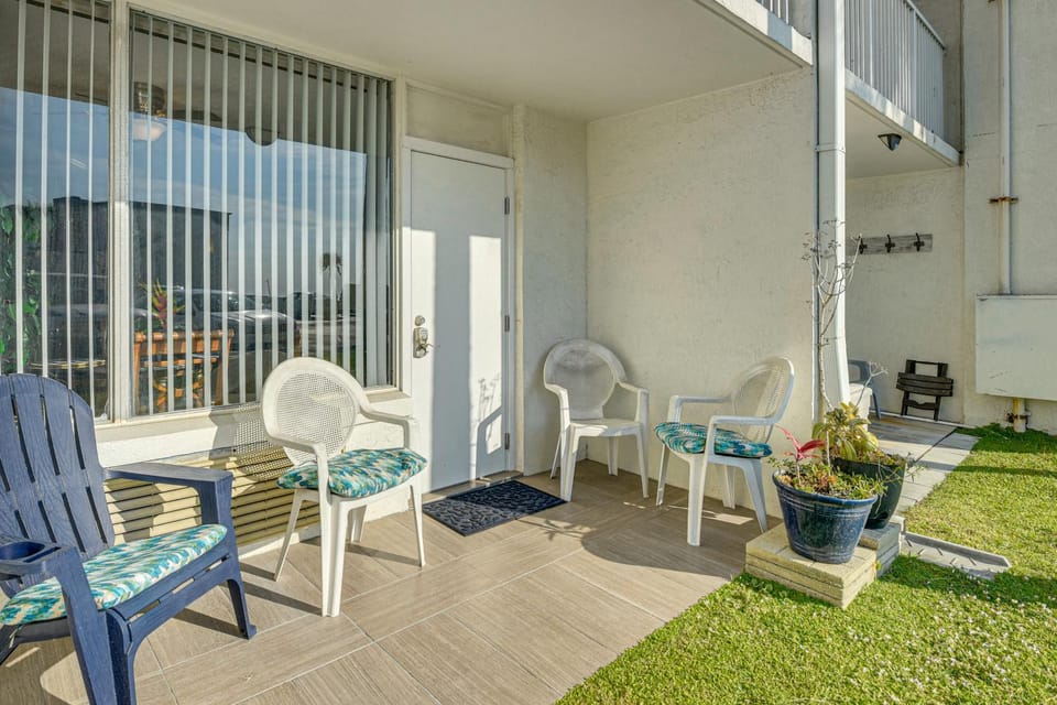 Steps to Ocean: Daytona Beach Condo w/ Patio! House in Florida