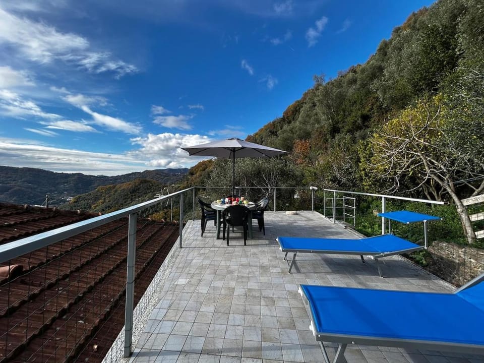 Villa Maria - Relax & Comfort with Solarium Villa in Liguria