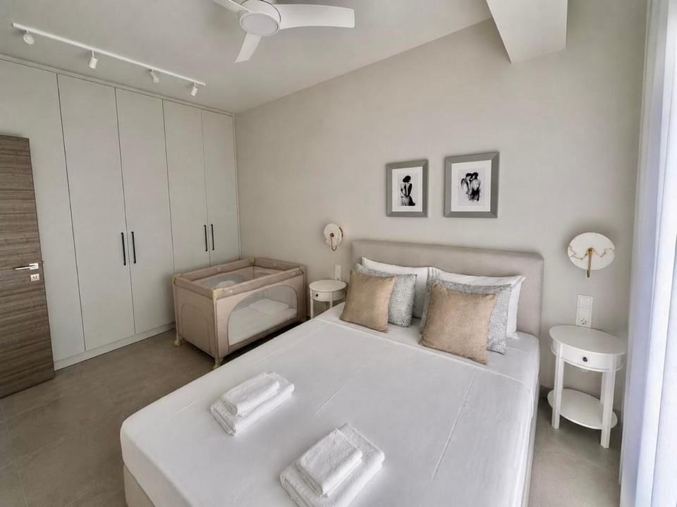 VOLOS Luxury Suite Pnoẽs with PRIVATE PARKING Apartment in Volos