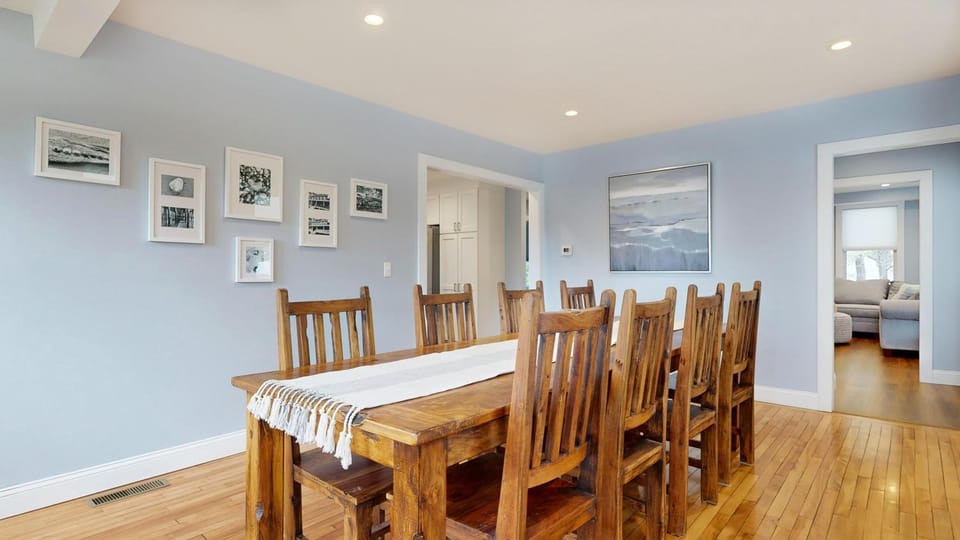 A Shore Thing by Bayley Vacation Rentals House in Scarborough