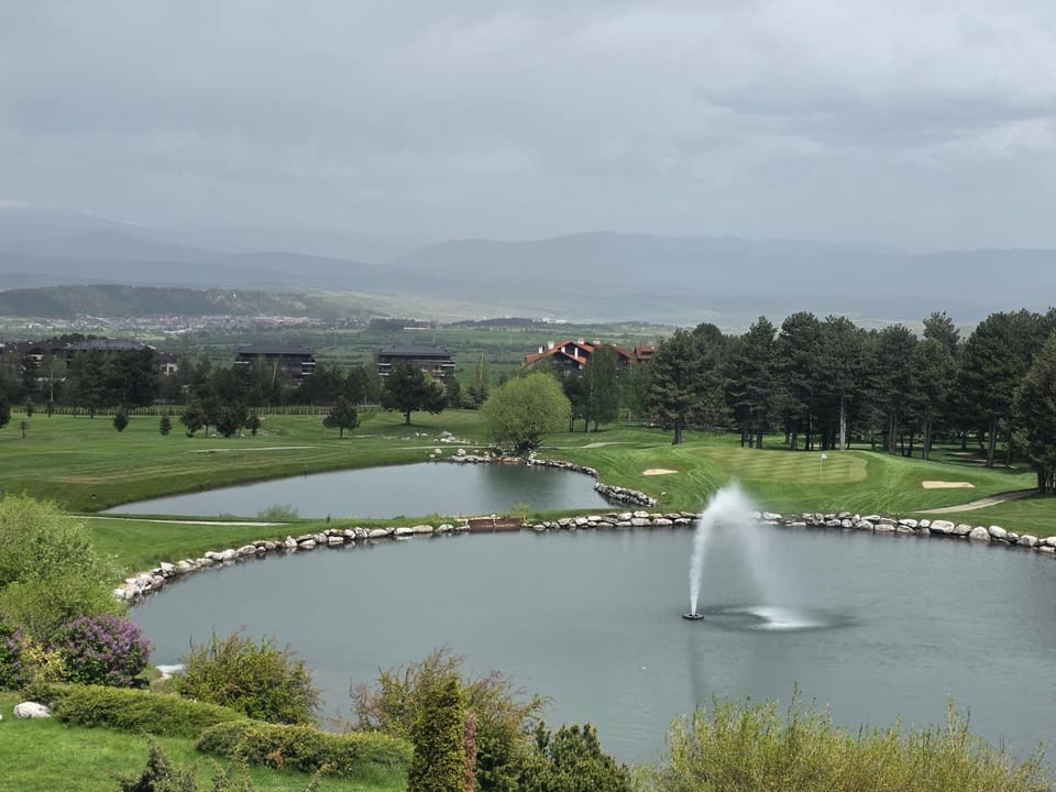 Golfcourse, Lake view